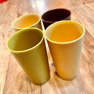 Vintage Tupperware Cups Set